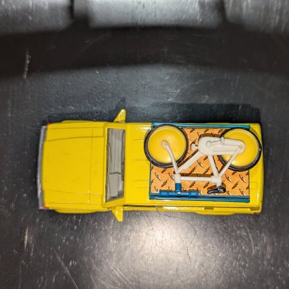 Vintage SSECA Toy Korando Family Bike Bicycle Roof Rack 4WD 1:35 Diecast Vehicle - Picture 3 of 8
